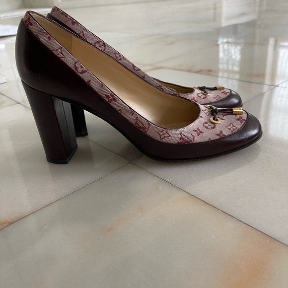 Like new- LV stacked heels. The perfect shoe for the holiday season! - Picture 2 of 2